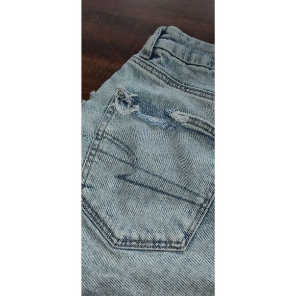 American Eagle Strigid jean shorts frayed distressed Size 4 light wash asymmetri - Picture 10 of 16